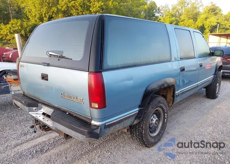 1993 Chevrolet Suburban K2500 из США, поврежденный, VIN 1GNGK26N3PJ324272